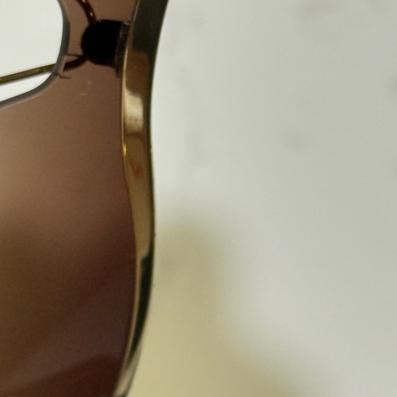 Guess Women's Y2K Vintage 2008 Sunglasses - Picture 7 of 10